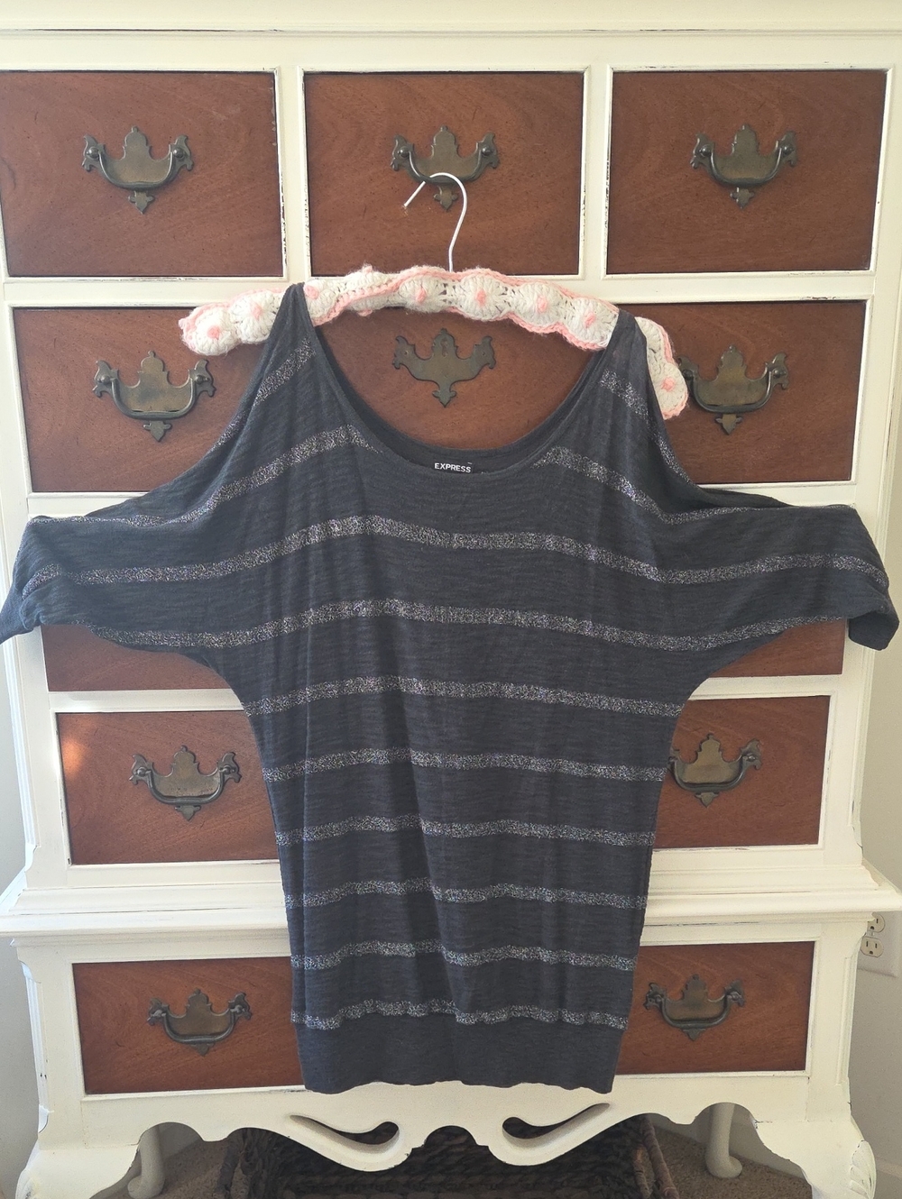 Express Women's Dark Gray Striped Cold-Shoulder Tunic